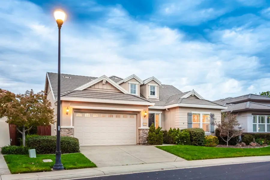 2112 Arlington Drive, Roseville, CA 95747 - Image #2