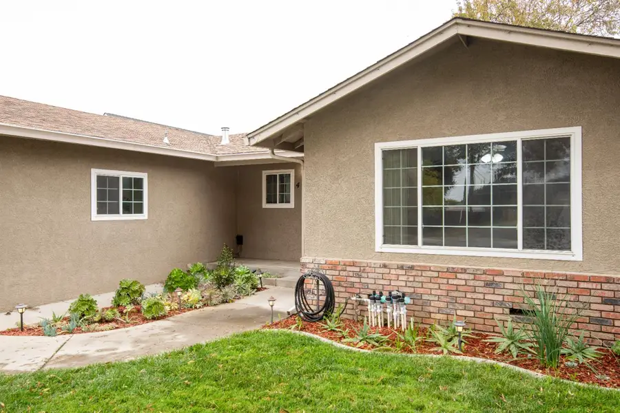 404 Trask Lane, Modesto, CA 95354 - Image #2