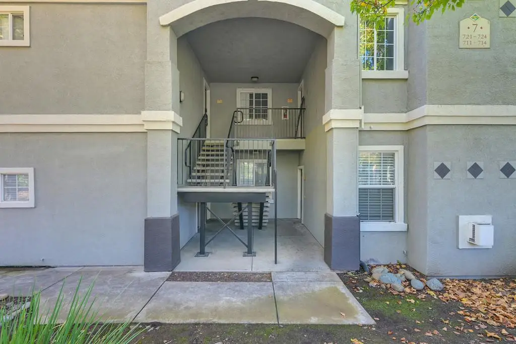 885 Halidon Way #724, Folsom, CA 95630 - Image #1