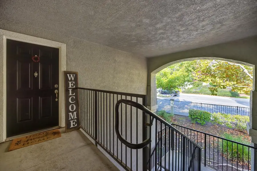 885 Halidon Way #724, Folsom, CA 95630 - Image #2