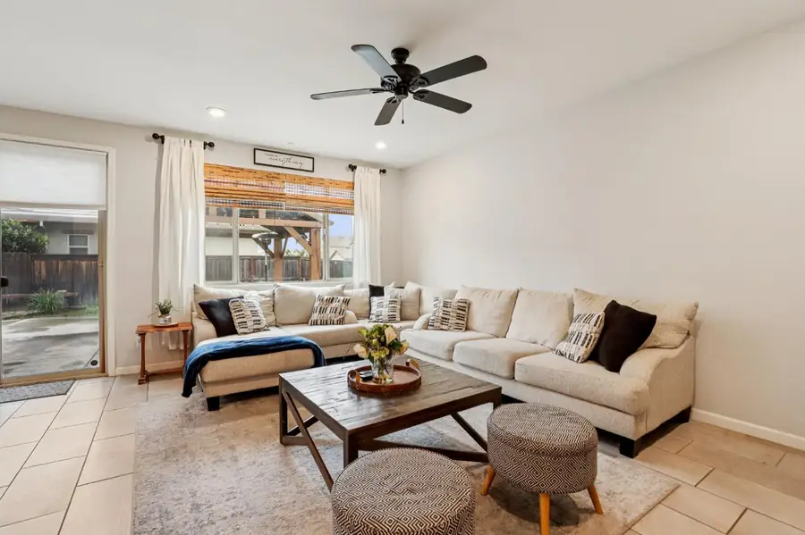 9419 Varietal Court, Sacramento, CA 95829 - Image #2