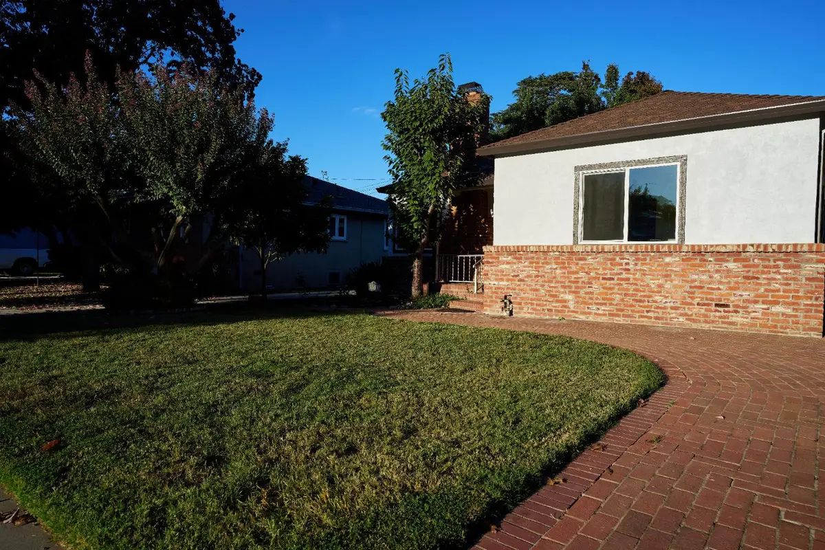 151 San Antonio Way, Sacramento, CA 95819 - Image #1
