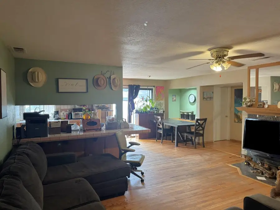 6244 Donnelly Lane, Sacramento, CA 95824 - Image #2