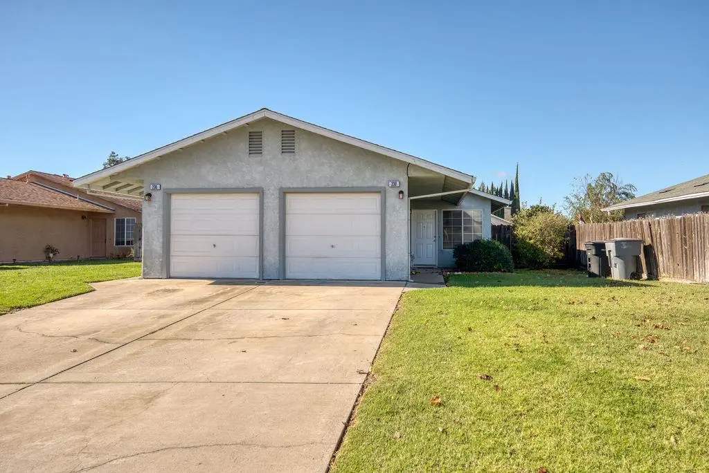 230 Ventanas Avenue, Oakdale, CA 95361 - Image #1