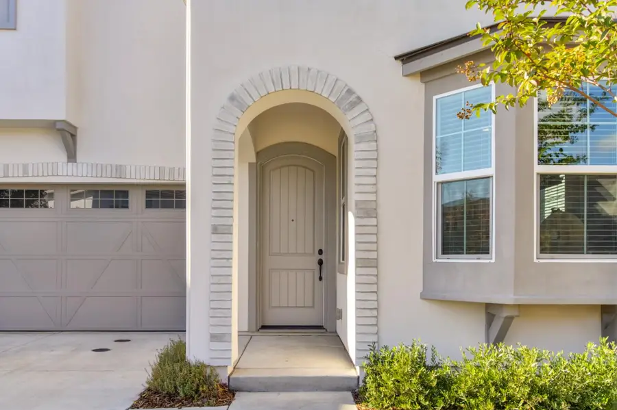 3018 Huntington Way, Sacramento, CA 95818 - Image #2