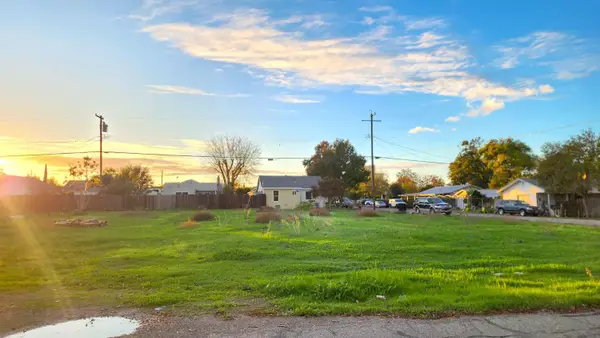 501 1st Street, Arbuckle, CA 95912