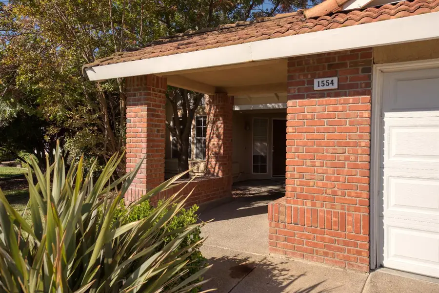 1554 E D Street, Oakdale, CA 95361 - Image #3