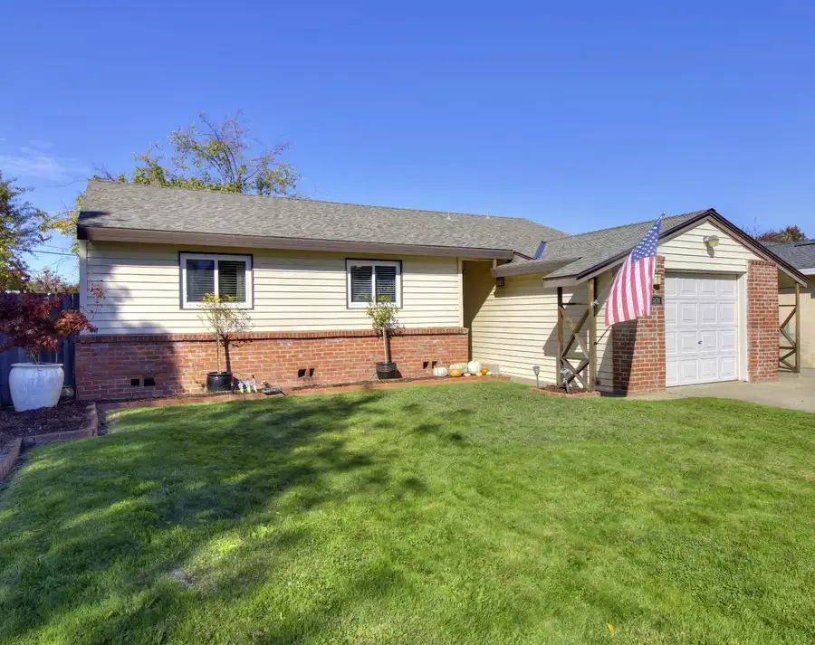 3430 Newson Court, Sacramento, CA 95820 - Image #2