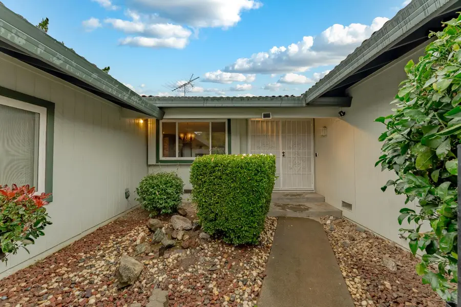 5242 Ridgedgate Way, Fair Oaks, CA 95628 - Image #3