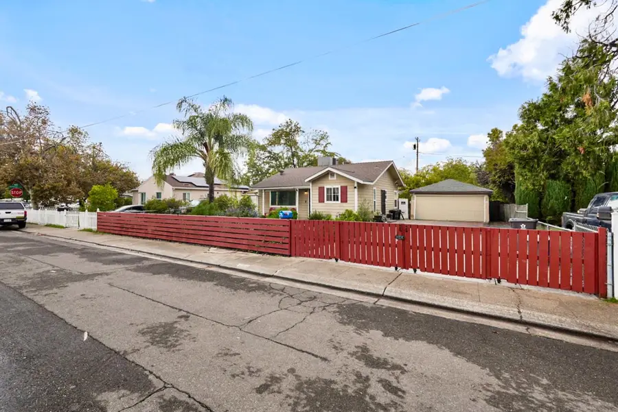 2231 Elmwood Avenue, Stockton, CA 95204 - Image #3