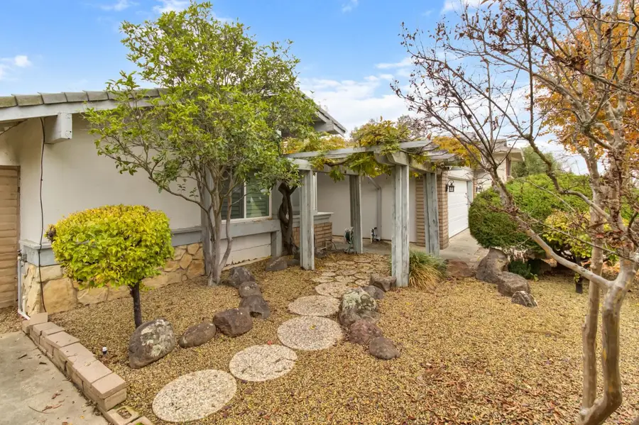 8312 Garry Oak Drive, Citrus Heights, CA 95610 - Image #3