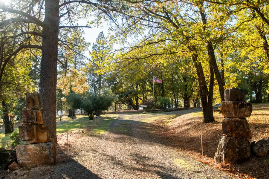 14990 Willow Glen Road, Brownsville, CA 95919 - Image #2