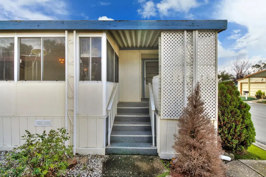 66 Millbrook Circle, Sacramento, CA 95828 - Image #2