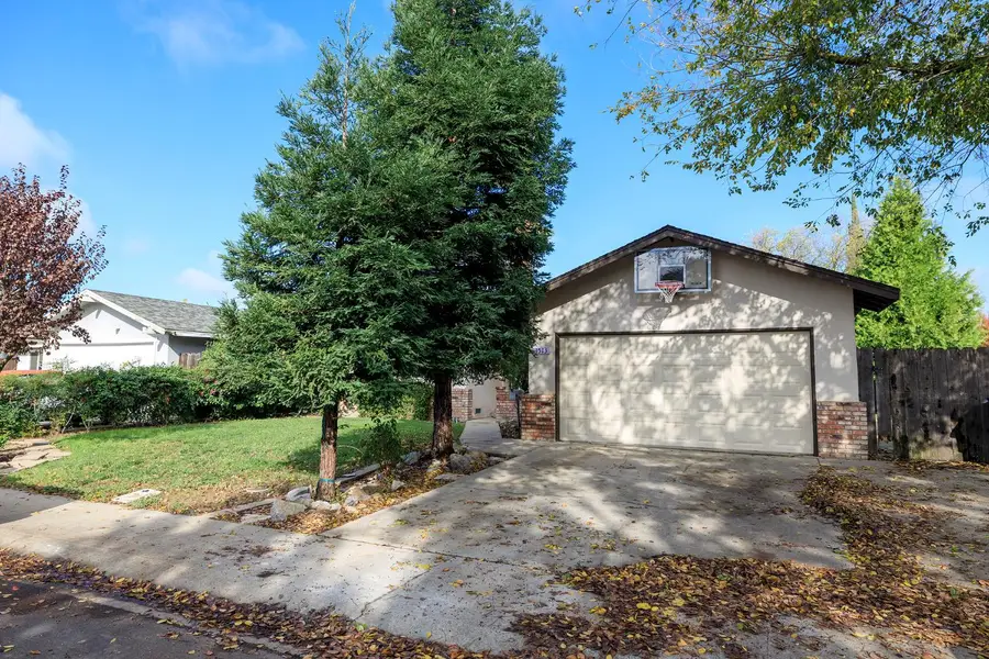 1513 Cabrillo Court, Modesto, CA 95355 - Image #2