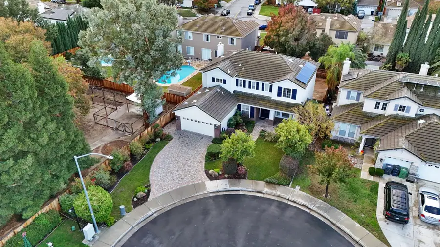 322 Kelley Mist Court, Tracy, CA 95377 - Image #2