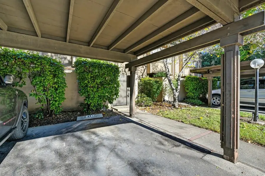 882 E Woodside Lane #3, Sacramento, CA 95825 - Image #3