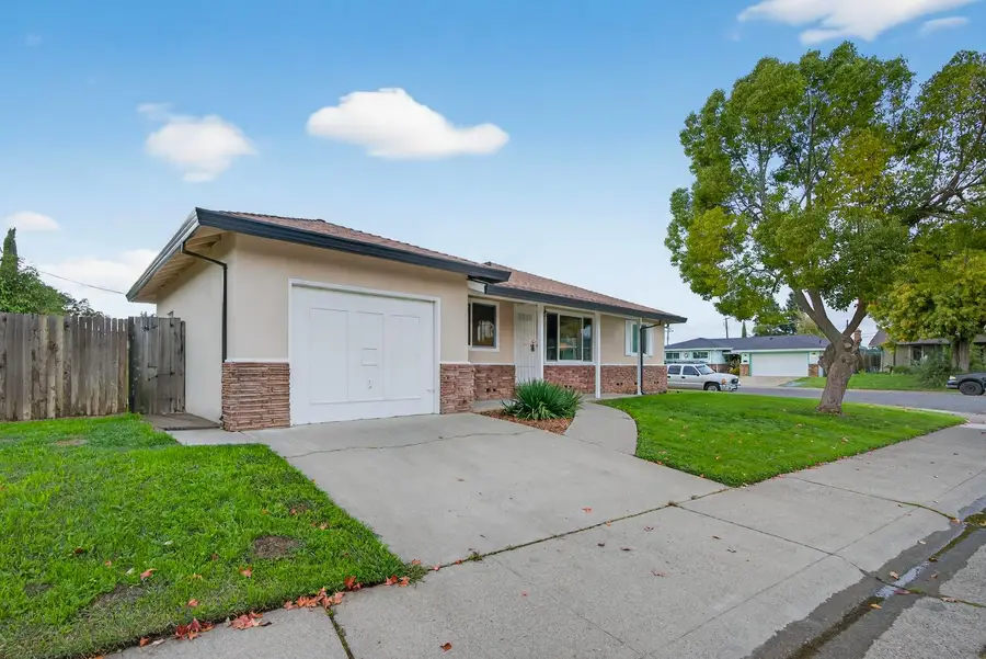 5220 Pomegranate Avenue, Sacramento, CA 95823 - Image #2