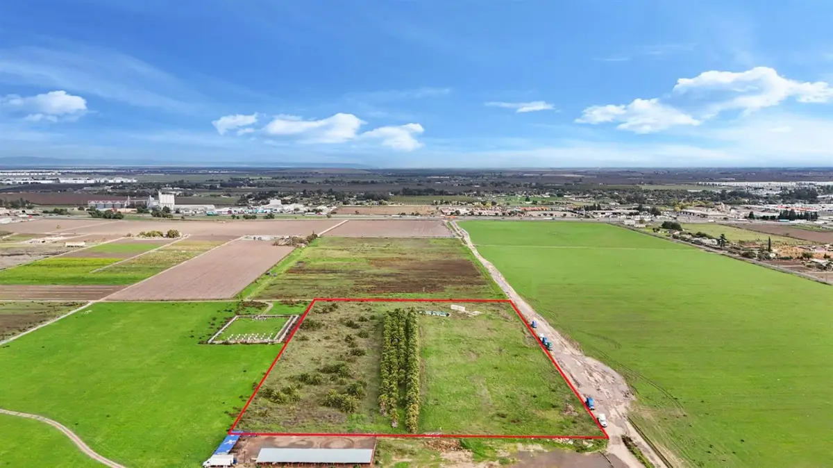 9633 S Manthey Rd, French Camp, CA 95231 - Image #1