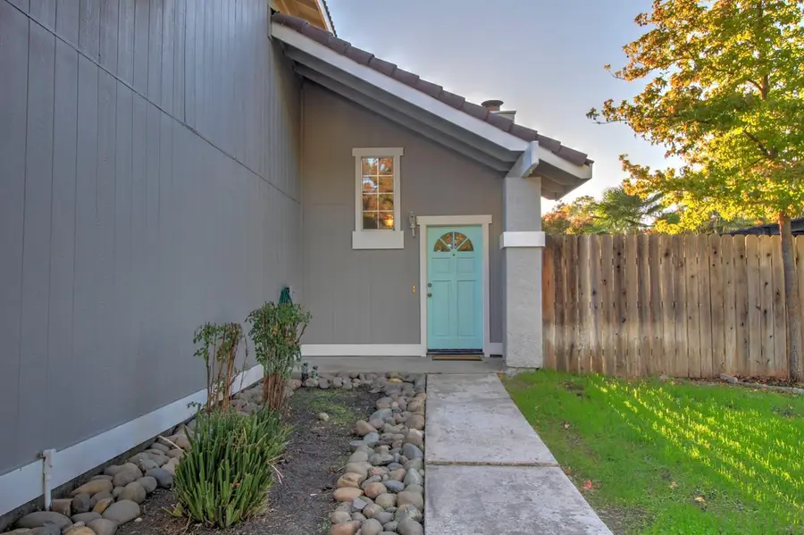 5723 Larcom Lane, Stockton, CA 95210 - Image #2