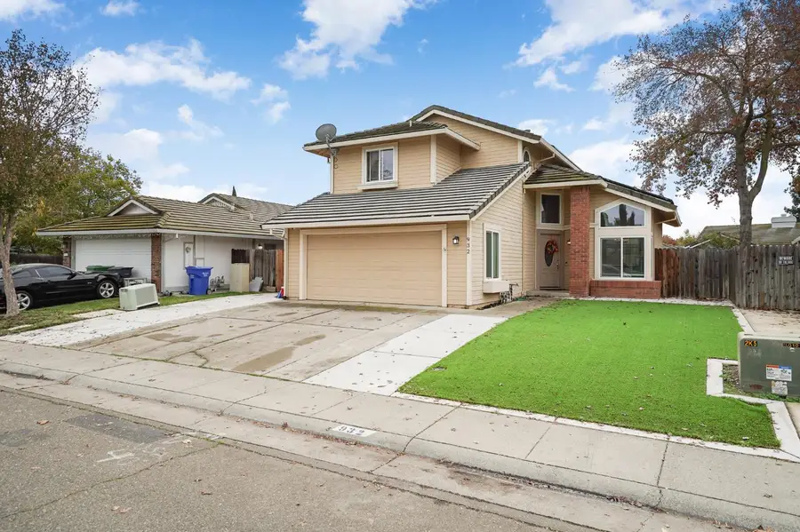 932 Vintage Oak Avenue, Galt, CA 95632 - Image #2