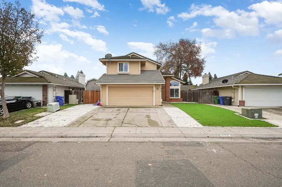 932 Vintage Oak Avenue, Galt, CA 95632 - Image #3