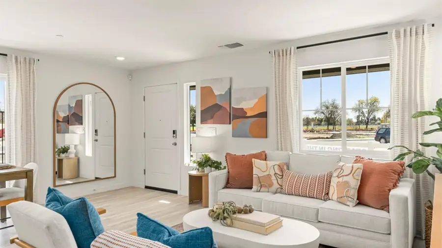 142 Skyline Ridge Loop, Sacramento, CA 95834 - Image #3