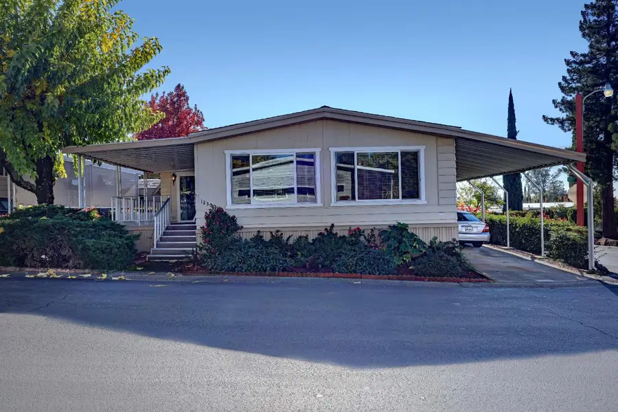 12300 Pepperwood Circle, Auburn, CA 95603 - Image #2