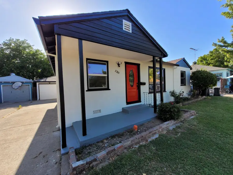 2285 Edgewater Road, Sacramento, CA 95815 - Image #2