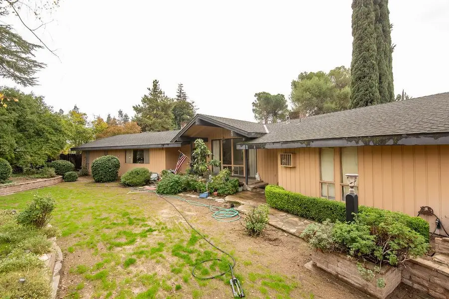 2128 Park Ridge Drive, Riverbank, CA 95367 - Image #2