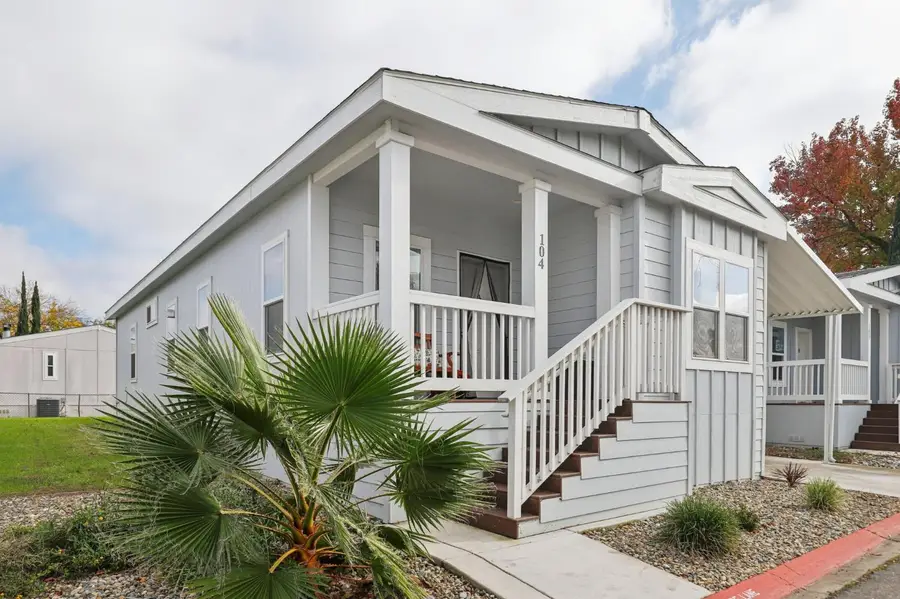 104 Village Cir, Sacramento, CA 95838 - Image #3