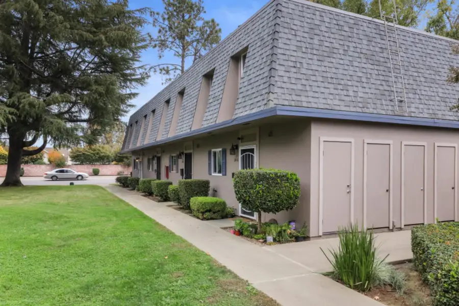 2416 W Turner Road, Lodi, CA 95242 - Image #2