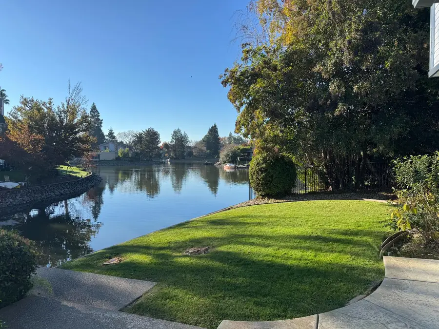 736 Shoreside Drive, Sacramento, CA 95831 - Image #3