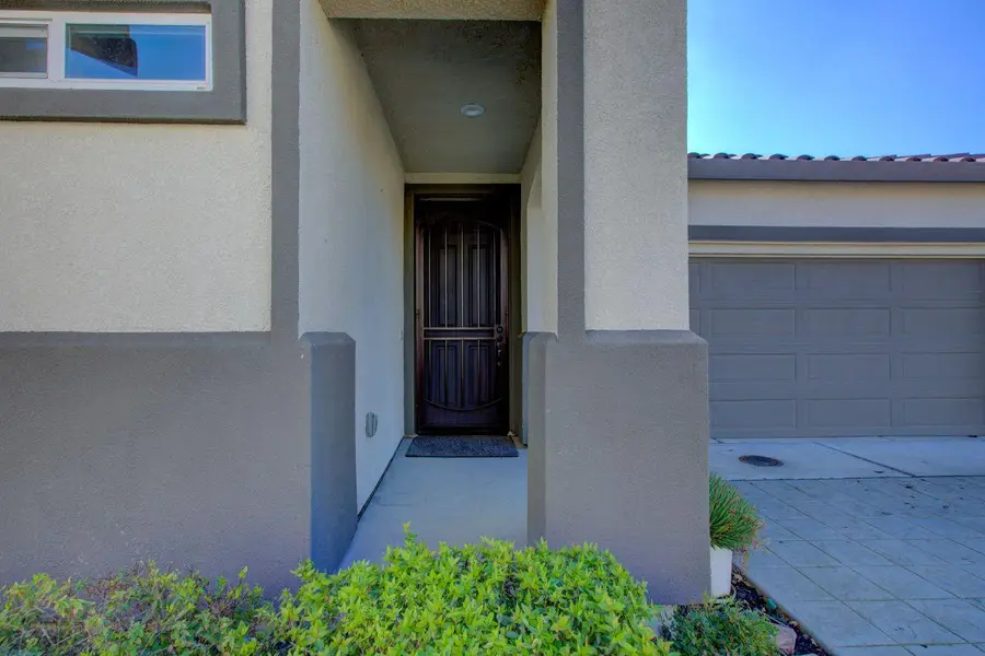 608 Machado Street, Los Banos, CA 93635 - Image #2