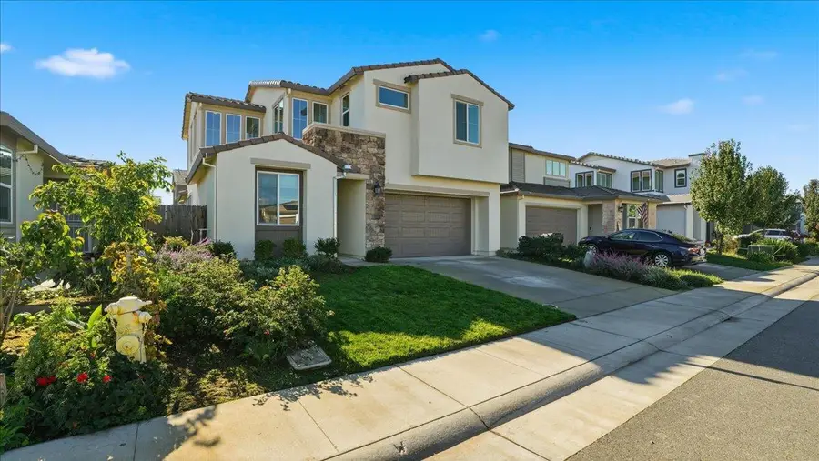 5120 Moonraker Lane, Roseville, CA 95747 - Image #3