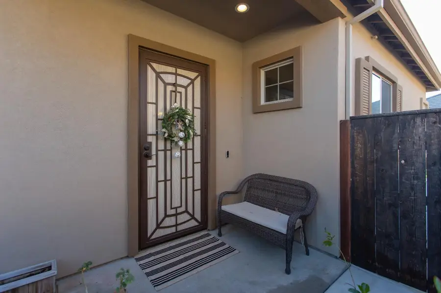 4647 Falcon Crest Way, Turlock, CA 95382 - Image #2