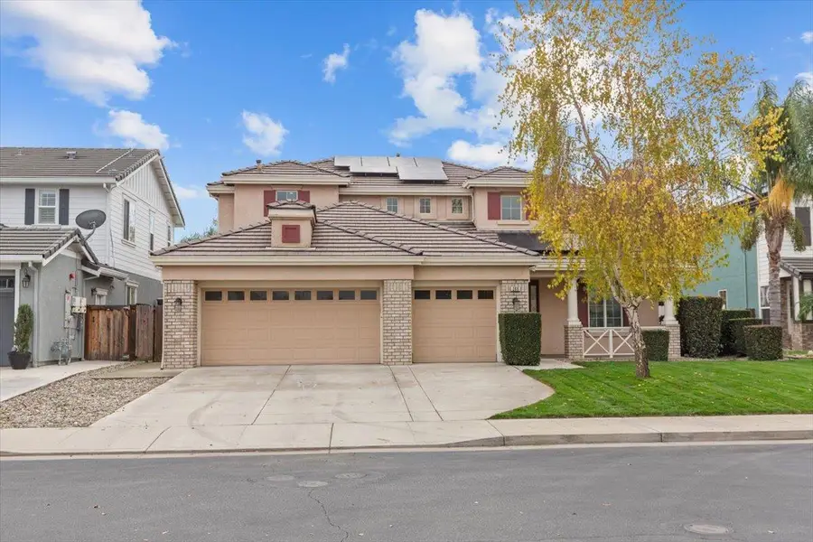 398 Jason Court, Tracy, CA 95377 - Image #2