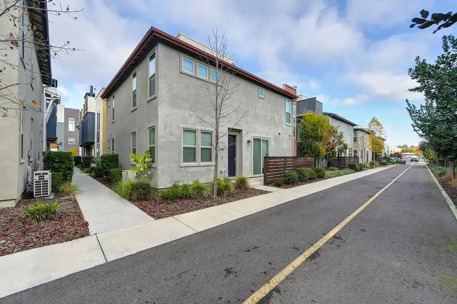 216 Box Lane, Sacramento, CA 95818 - Image #2