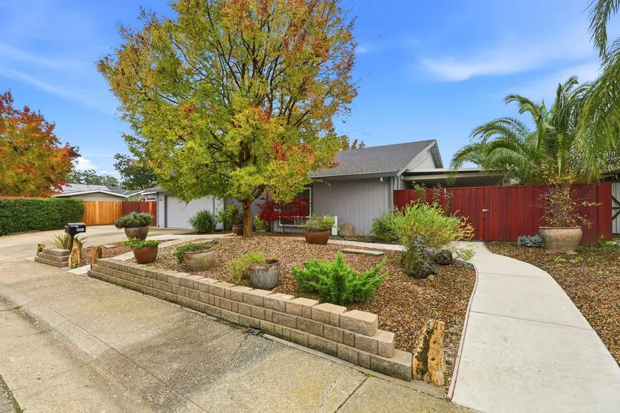 8961 Van Gogh Circle, Fair Oaks, CA 95628 - Image #2