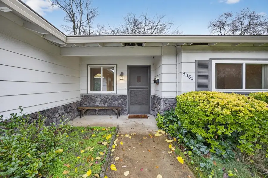 5365 Whitney Boulevard, Rocklin, CA 95677 - Image #2