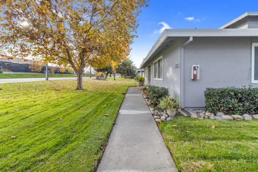 5317 Manzanita Avenue #1, Carmichael, CA 95608 - Image #3