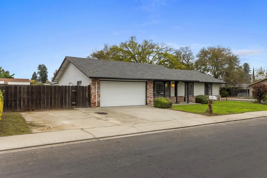 1205 Kara Lane, Modesto, CA 95355 - Image #2