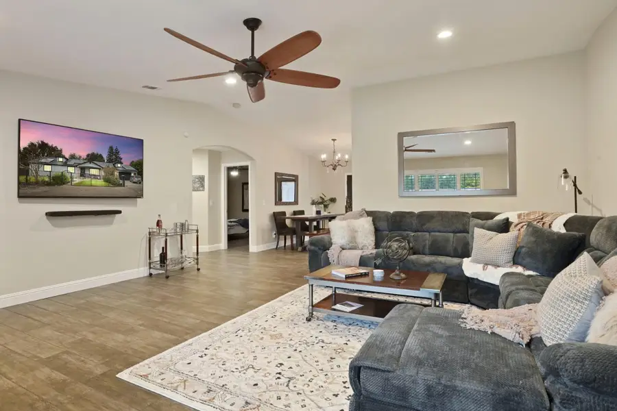 2203 Waudman Avenue, Stockton, CA 95209 - Image #2