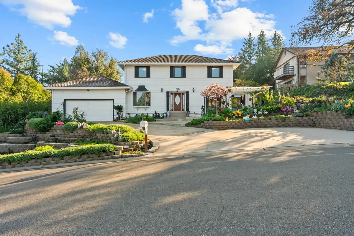 912 Yosemite Lane, El Dorado Hills, CA 95762 - Image #1