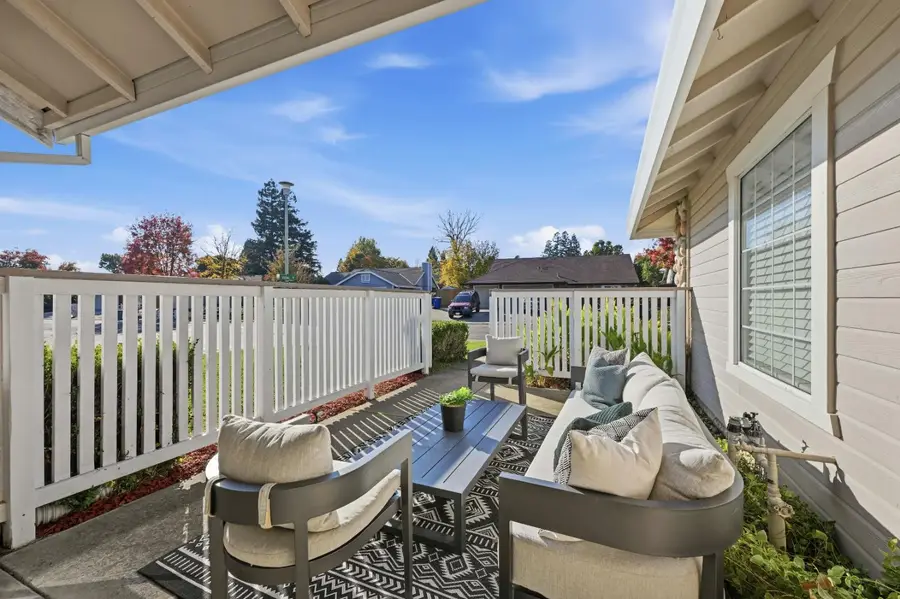 135 Winterstein Drive, Folsom, CA 95630 - Image #3
