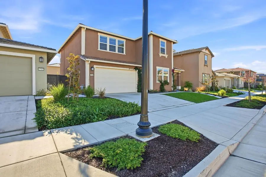 3706 Yellow Leaf Avenue, Sacramento, CA 95835 - Image #2