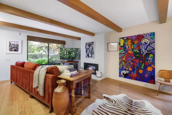 1342 Vanderbilt Way, Sacramento, CA 95825