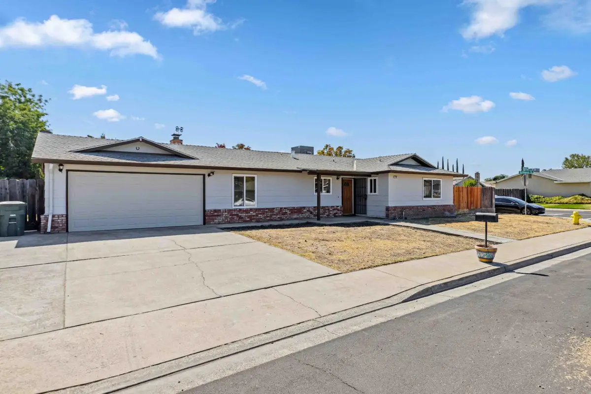 1407 E D Street, Oakdale, CA 95361 - Image #1