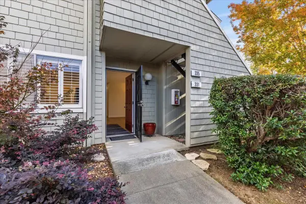 331 Caliente Circle, San Leandro, CA 94578