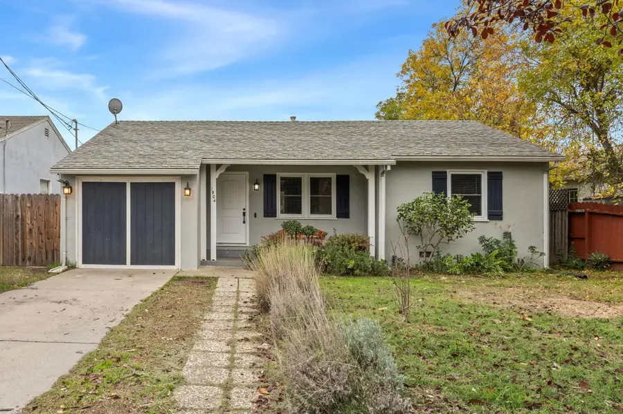 1904 Iris Avenue, Sacramento, CA 95815 - Image #3