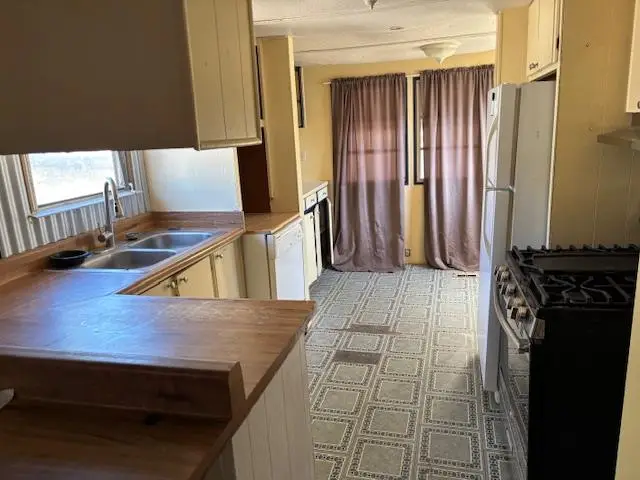 329 E. Sequoia Street #32, Valley Springs, CA 95252 - Image #3